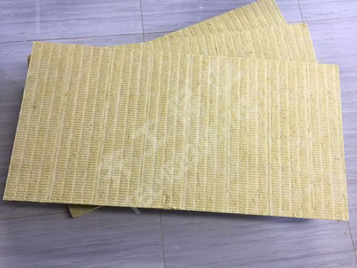 外墻巖棉板在建筑行業中主要起到什么作用？