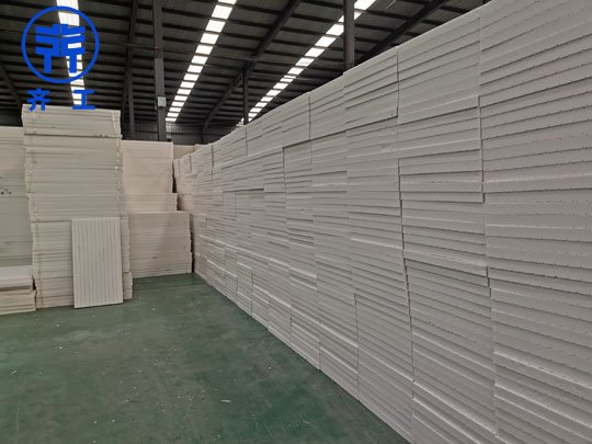 巖棉復合板的防火性能如何