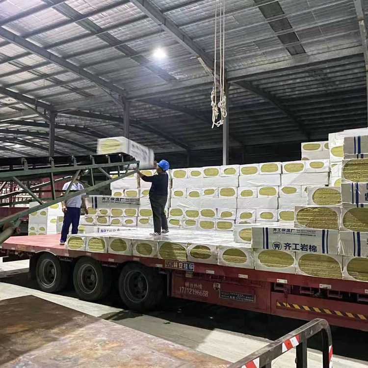 采購巖棉板的注意事項